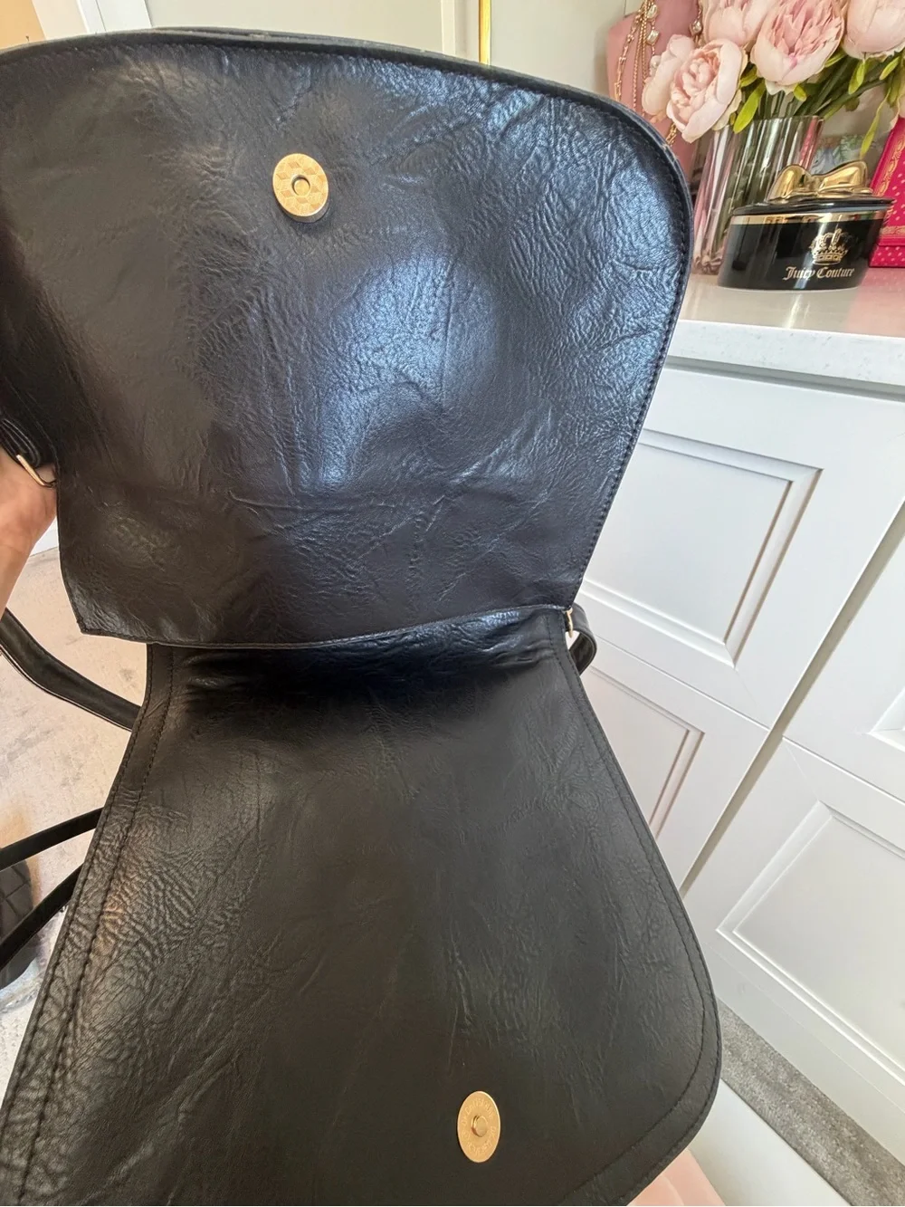 Women's Black vegan Leather Top-Handle Satchel - Stylish crossbody Handbag